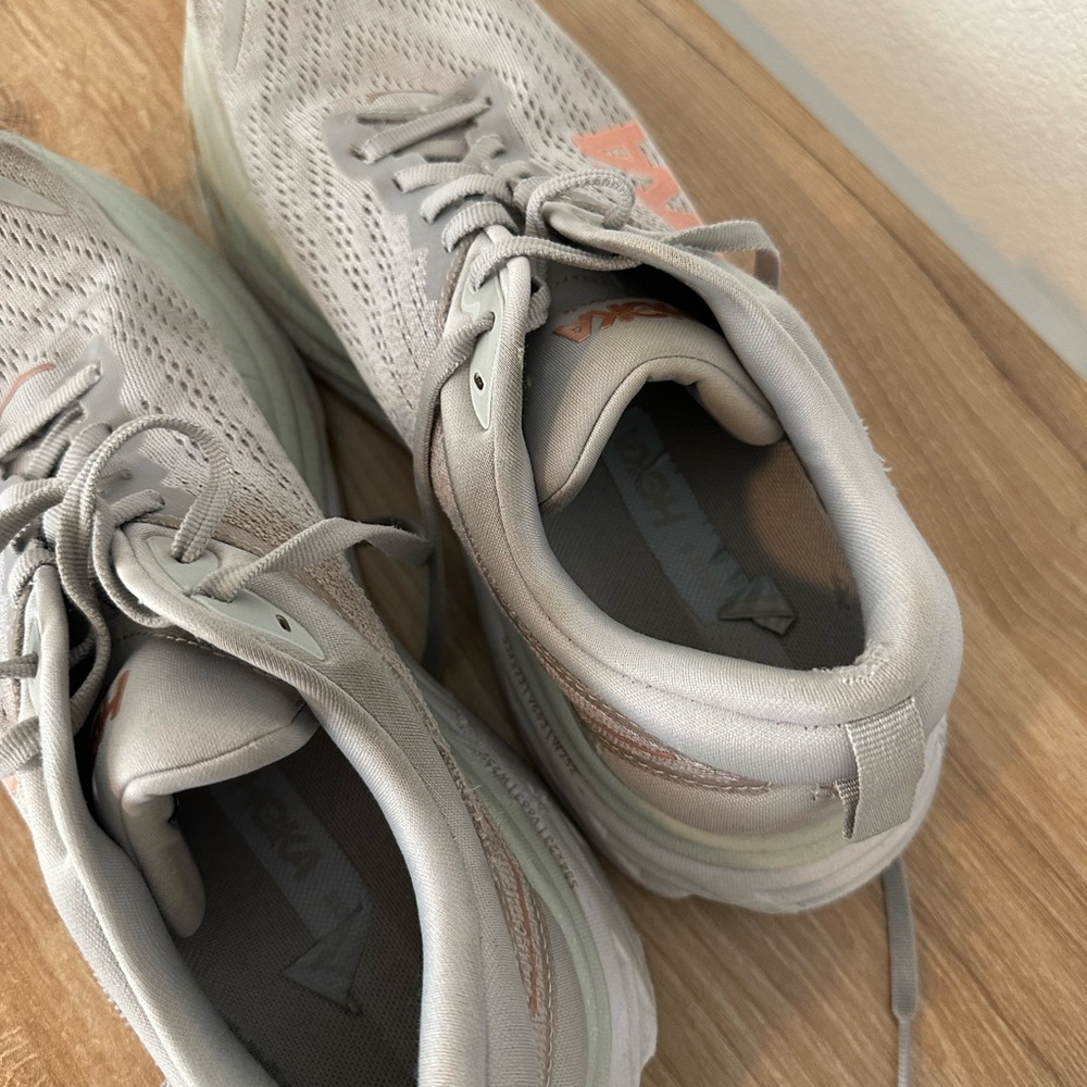 HOKA Women’s Bondi 8 - Picture 4 of 16